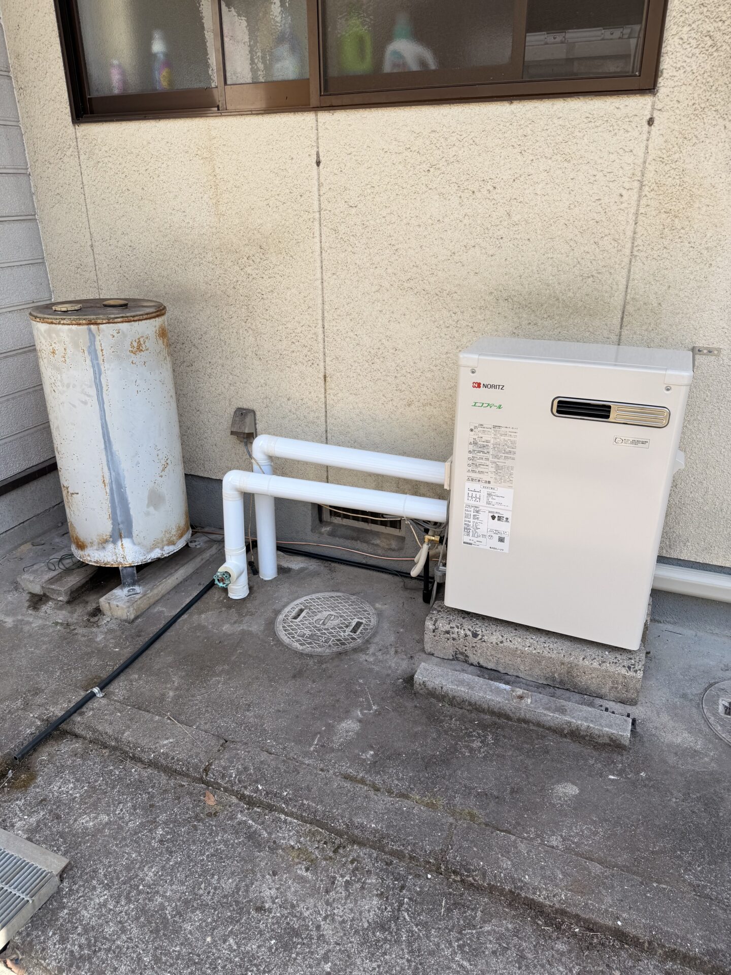 岡山県笠岡市　石油給湯器　取替工事