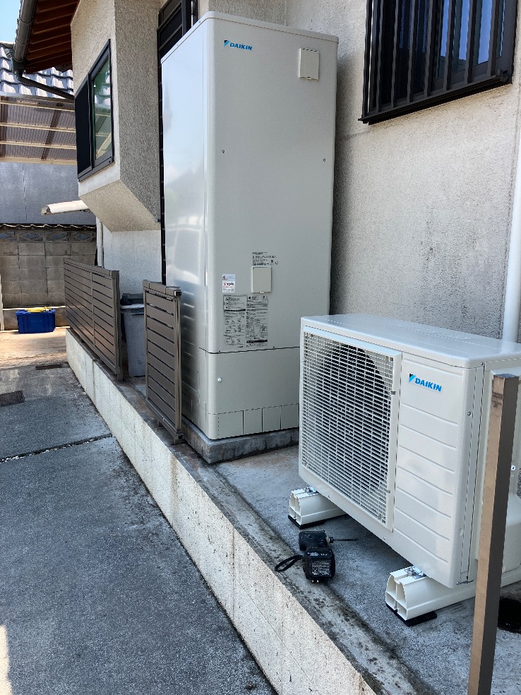 福山市伊勢丘町　エコキュート取替工事